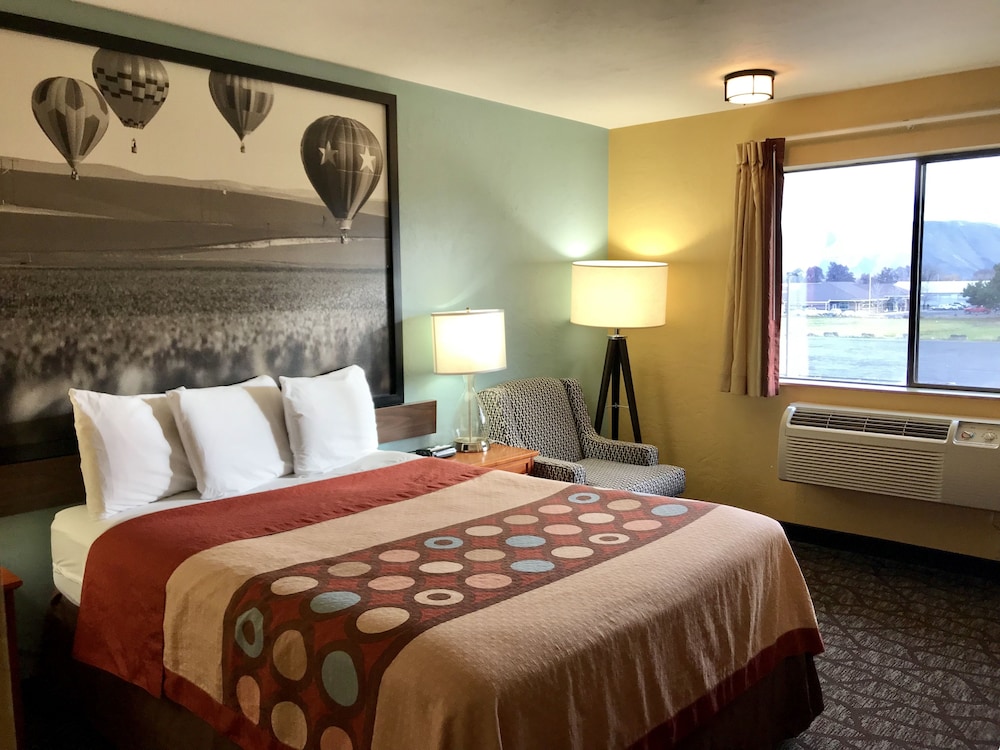 Super 8 By Wyndham Union Gap Yakima Area 8/37