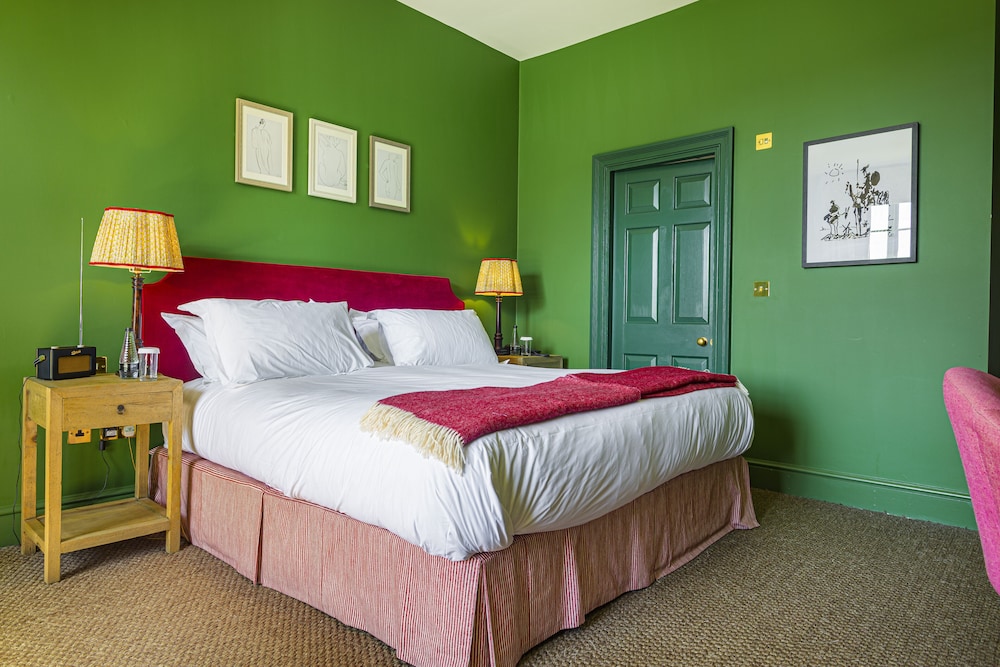 The Talbot Hotel 6/49