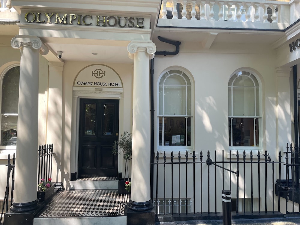 Olympic House Hotel 4/51
