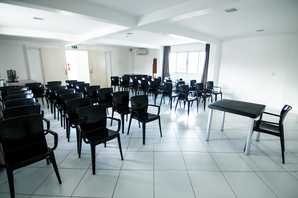 Tropico Praia Hotel 38/50
