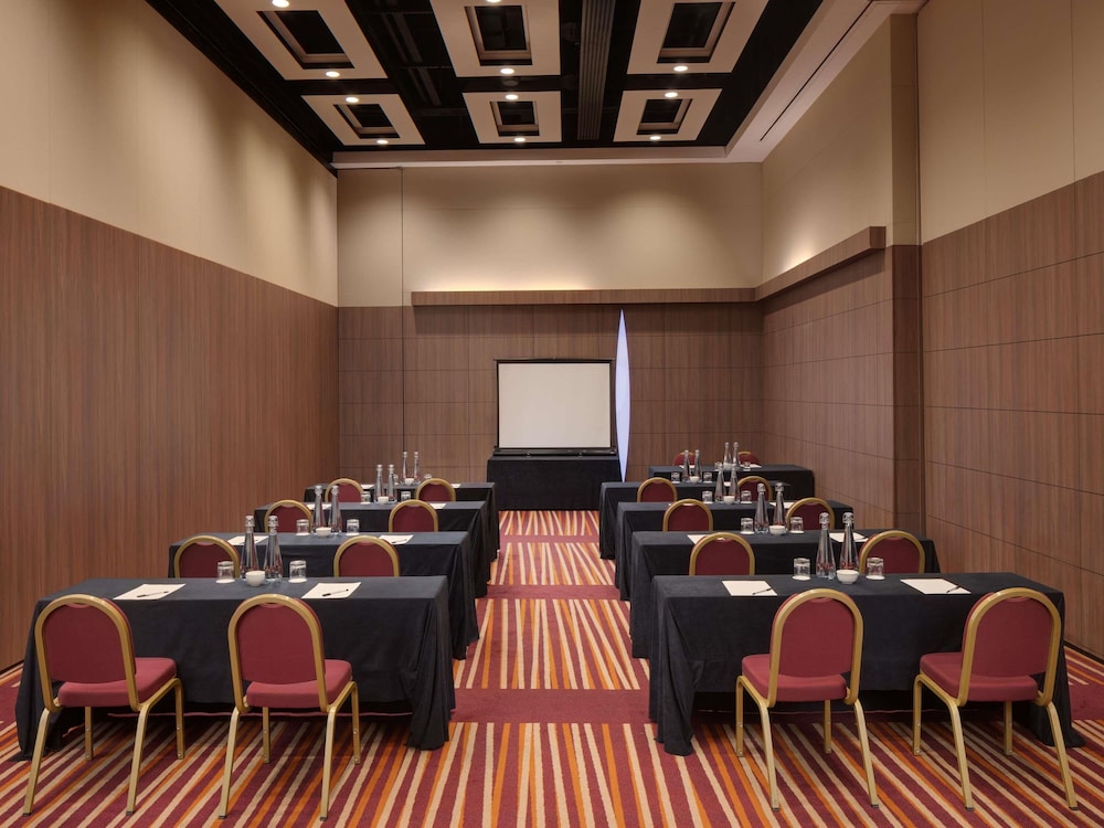 Ibis London Earls Court 62/73