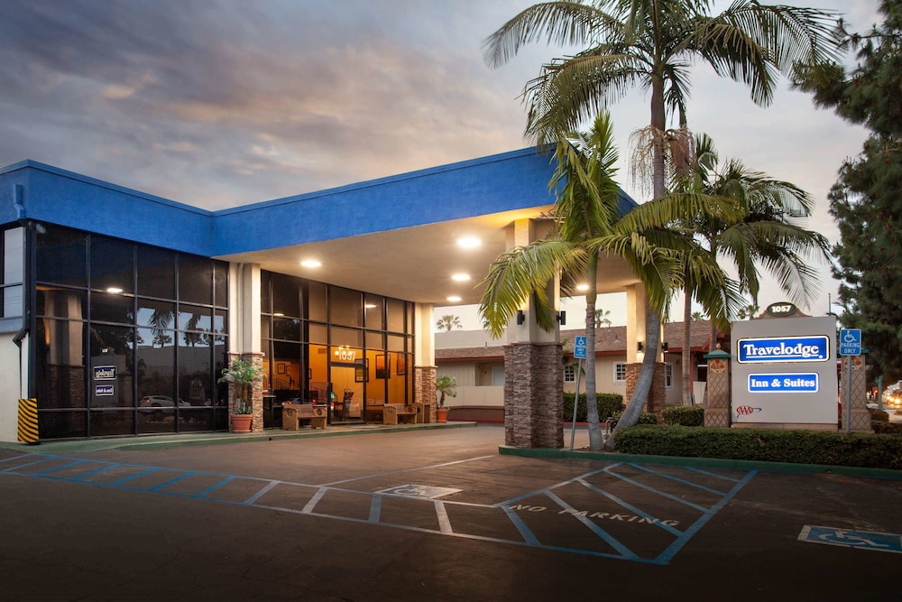 Travelodge Inn & Suites by Wyndham Anaheim on Disneyland Dr 6/31