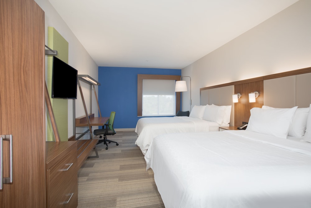 Holiday Inn Express Slidell 12/73