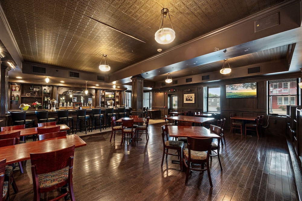 Waynebrook Inn Est 1865 59/73