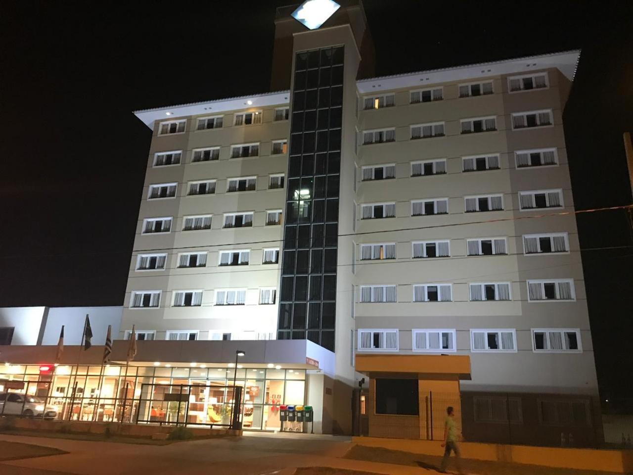 HOTEL 10 PALMAS 2/53