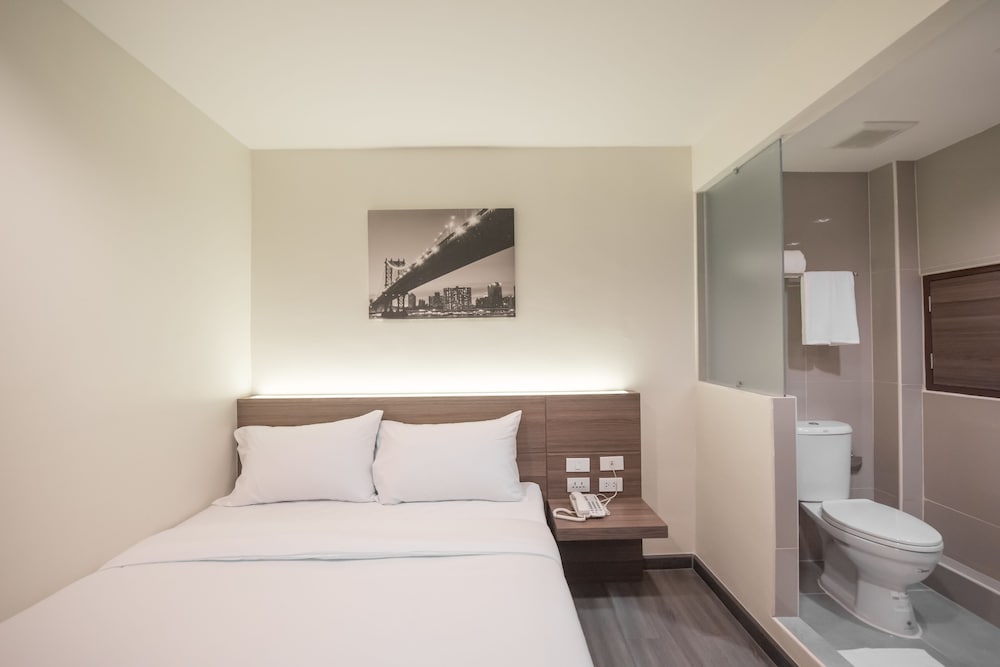 Sovereign Group Hotel Pratunam Bangkok 30/61