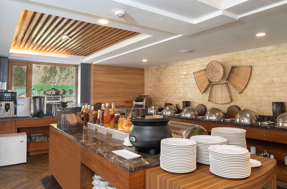 Country Inn & Suites by Radisson, Sonamarg 26/50