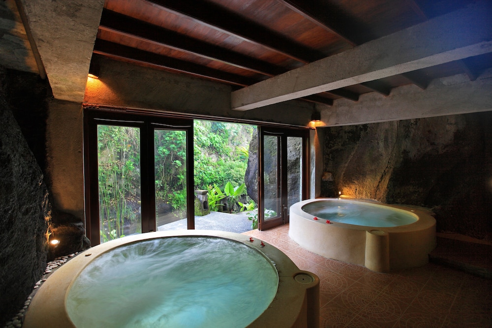 Santi Mandala Villa And Spa 110/140