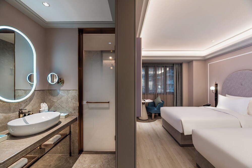 Mercure Ningbo Yinzhou 41/45