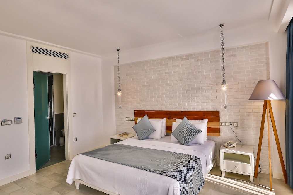 Arnna Hotel 19/67