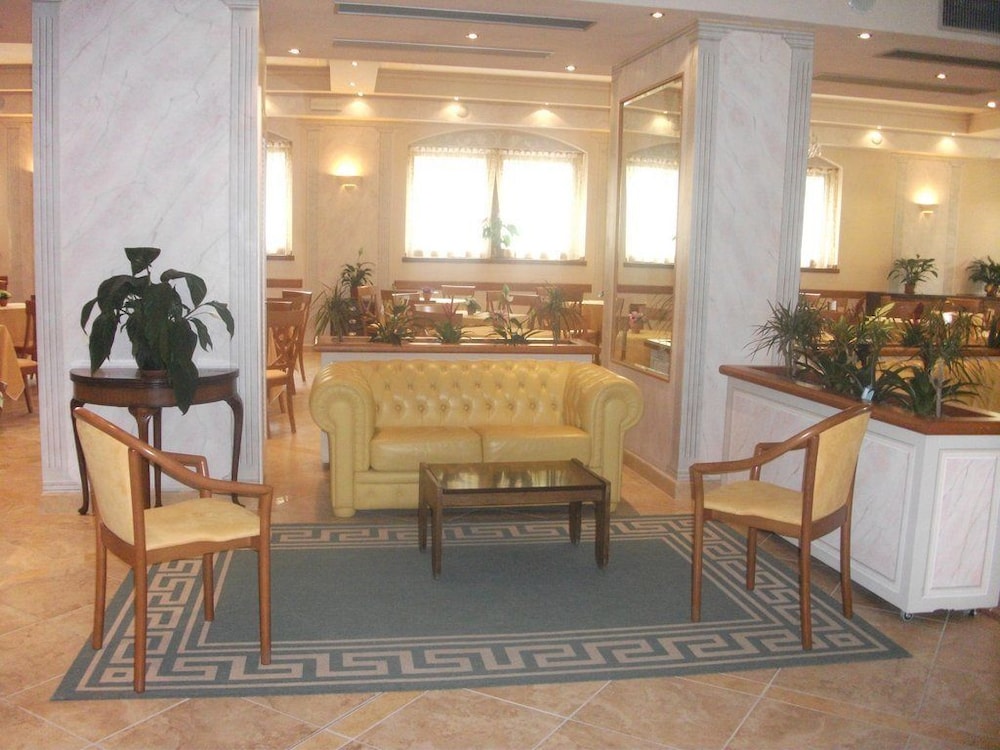 Hotel Antico Monastero 38/53