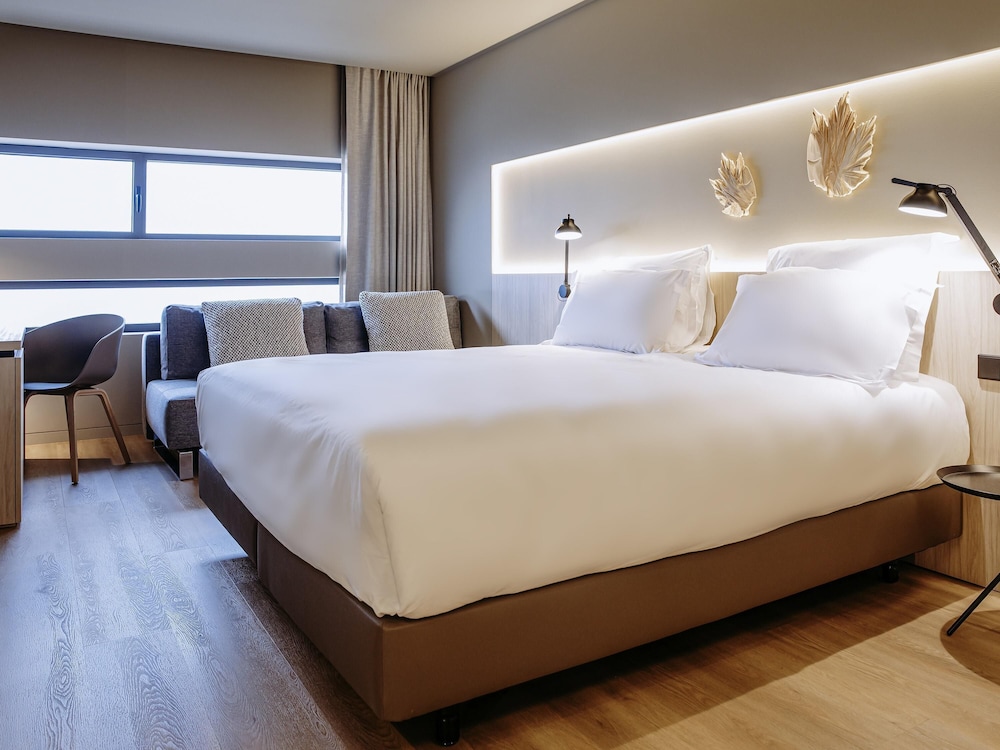Mercure Fatima 22/68