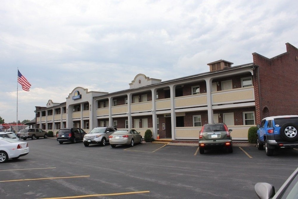 Aderi Hotel Near Bucknell University 11/32