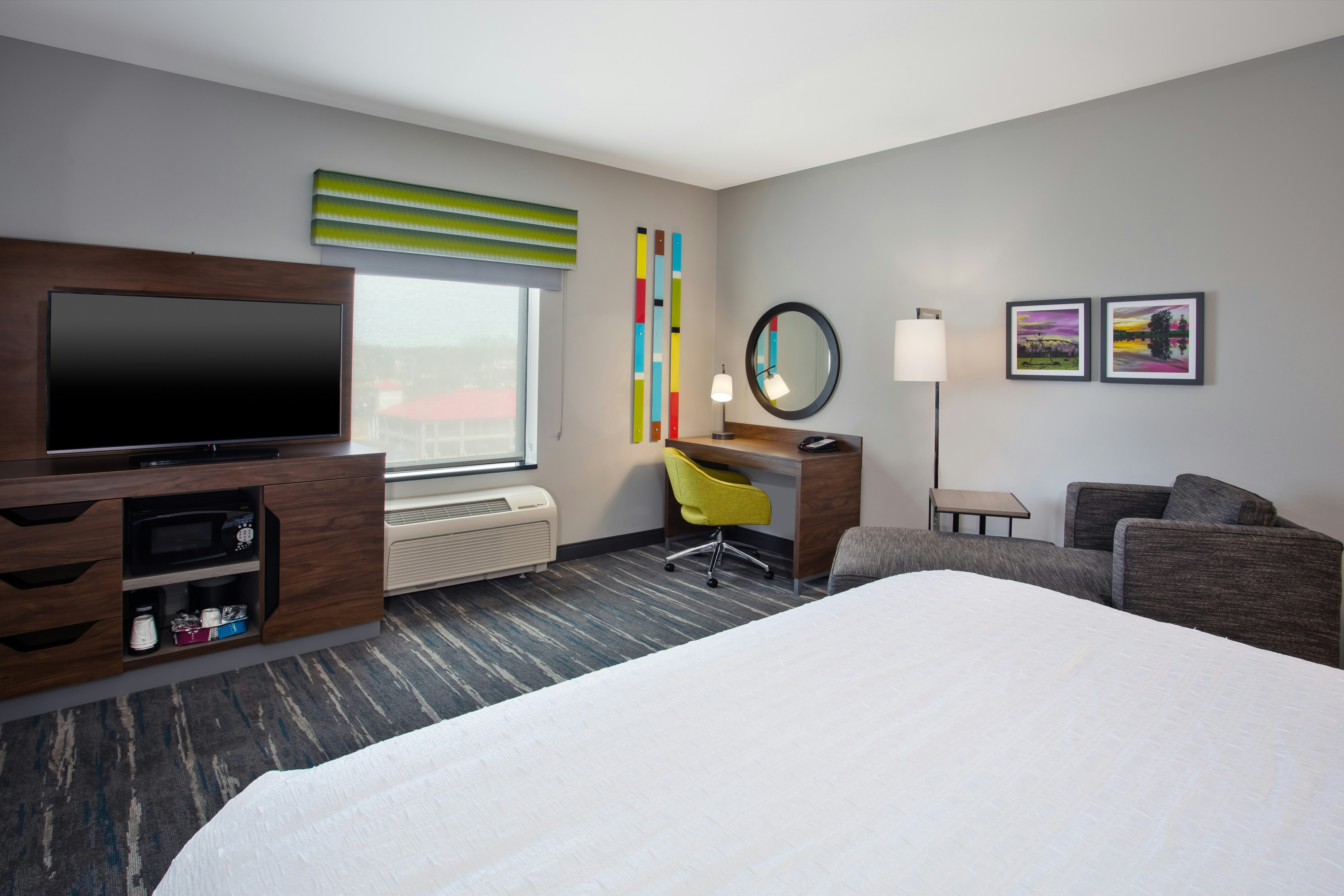 Room, King Bed, Hampton Inn & Suites Athens-I-65 (Huntsville Area) 3/6