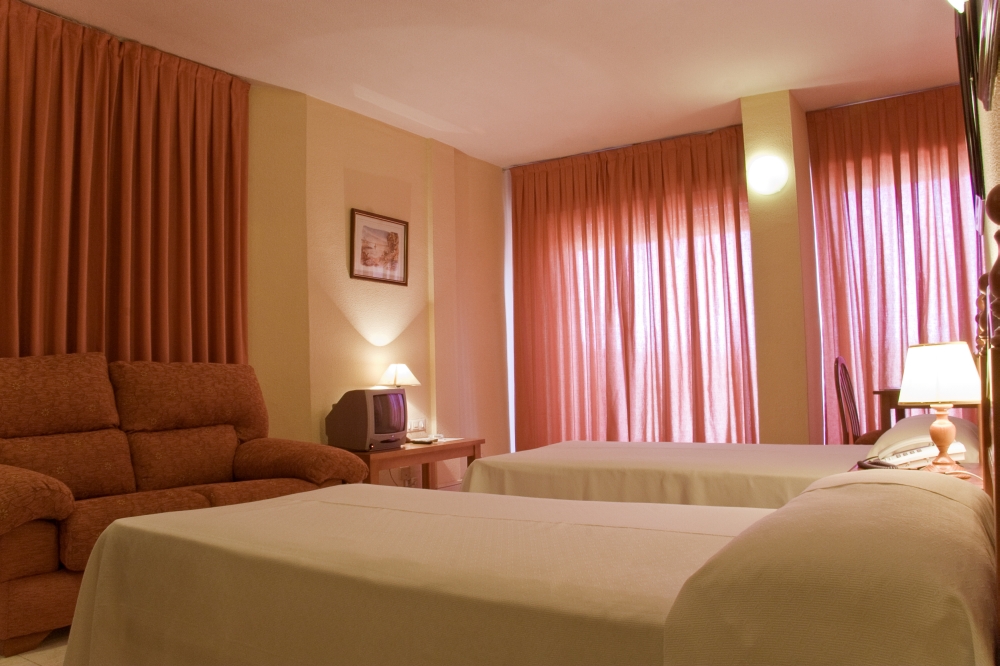 Resitur Apartamentos Turisticos En Seville 18/50