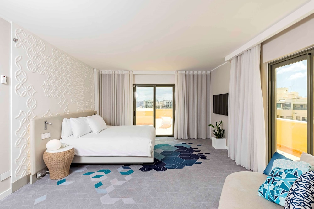 HILTON MALTA 29/100