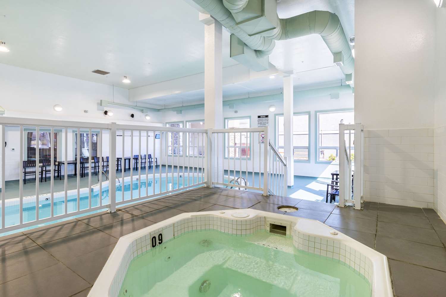 Comfort Inn & Suites Yorkton, SK 6/19