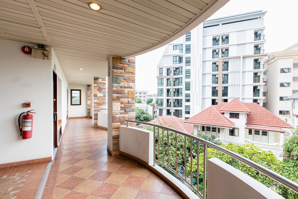 Selina Place 3/50