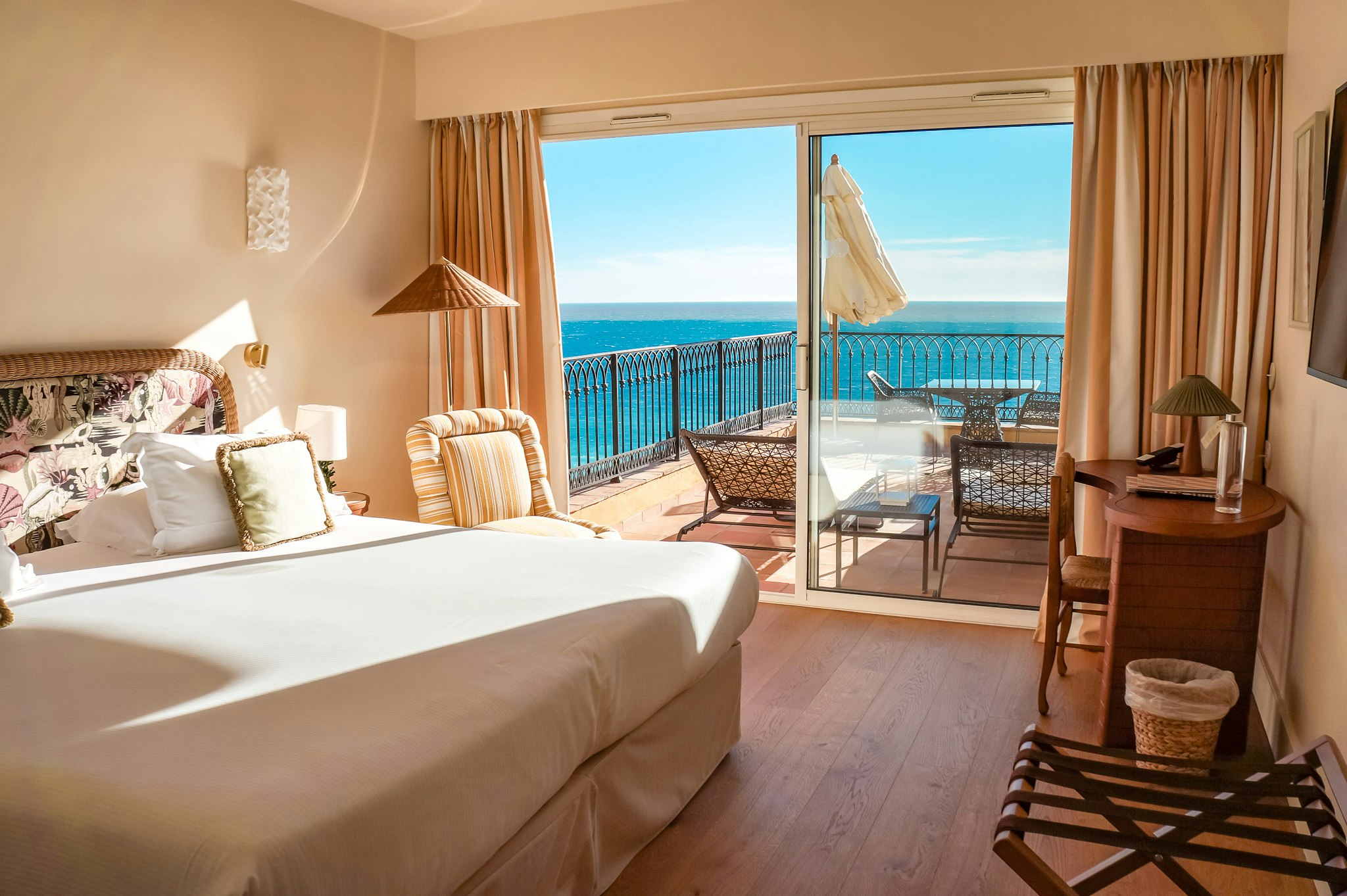 Deluxe Full Sea View
