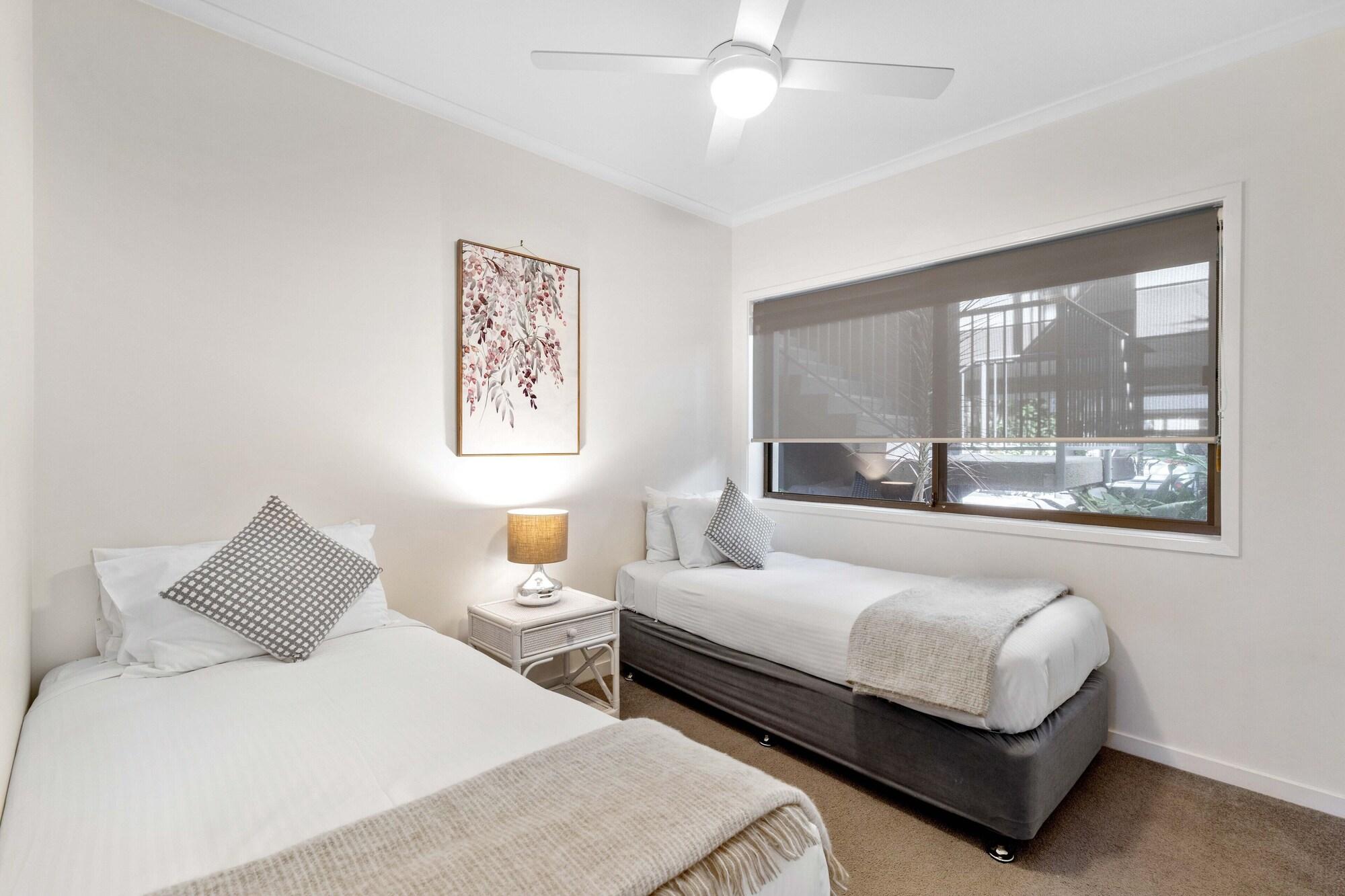 Marina, 2 Bedrooms, Apartment