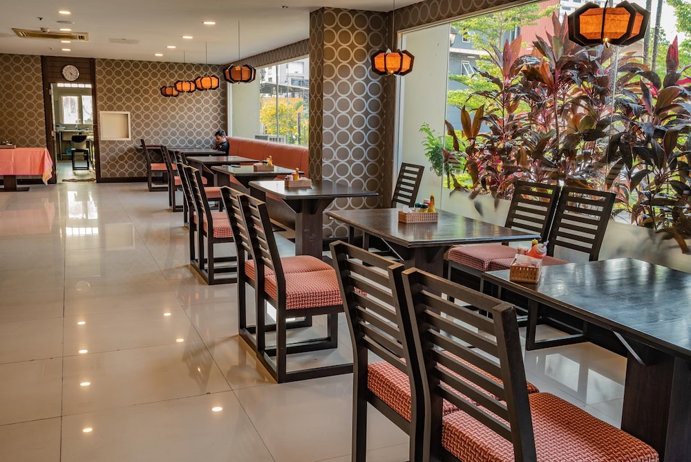 restaurant cafeteria