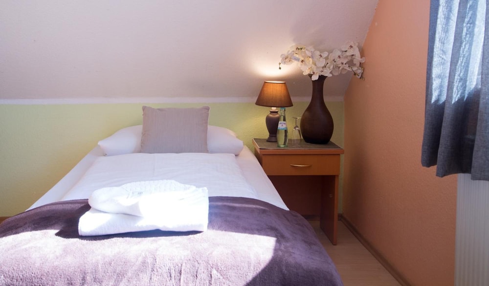 Garni Hotel Rodelheimer Hof 6/23