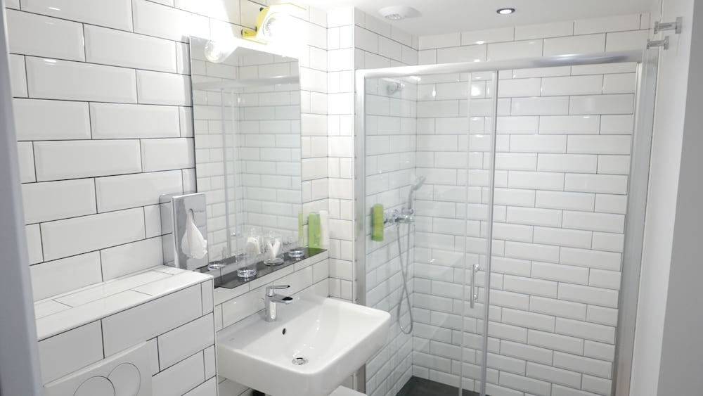 Quality Hotel Le Cardinal 48/50