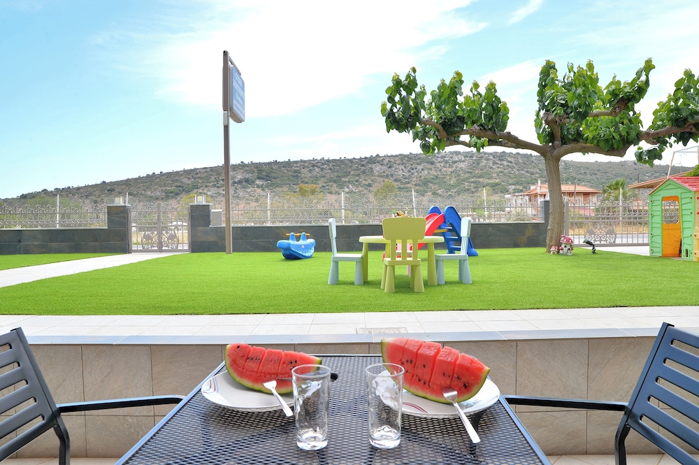 ID Holiday Living 53/72