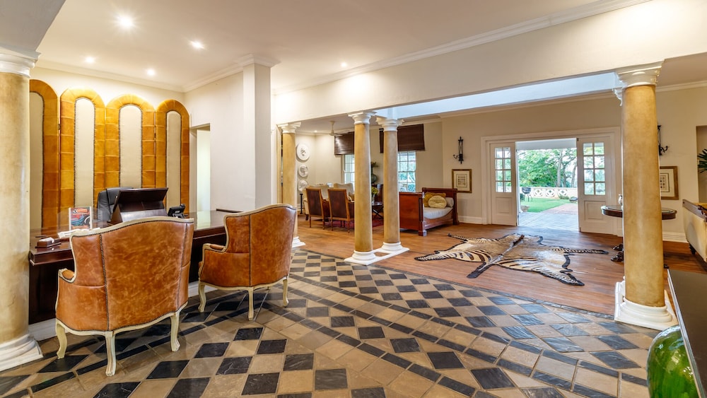 Blue Mountain Luxury Lodge 2/33