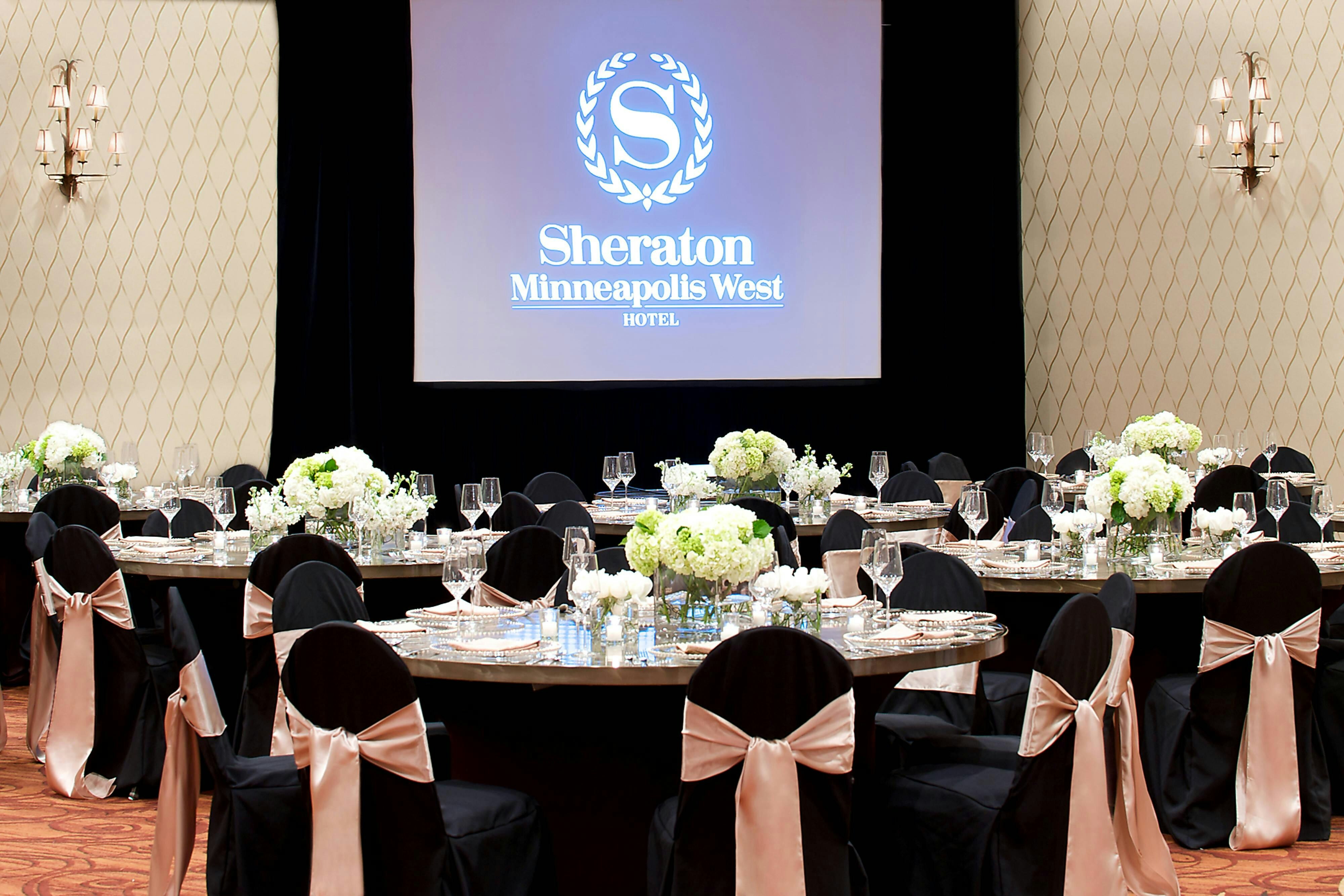 Sheraton Minneapolis West Hotel 61/61