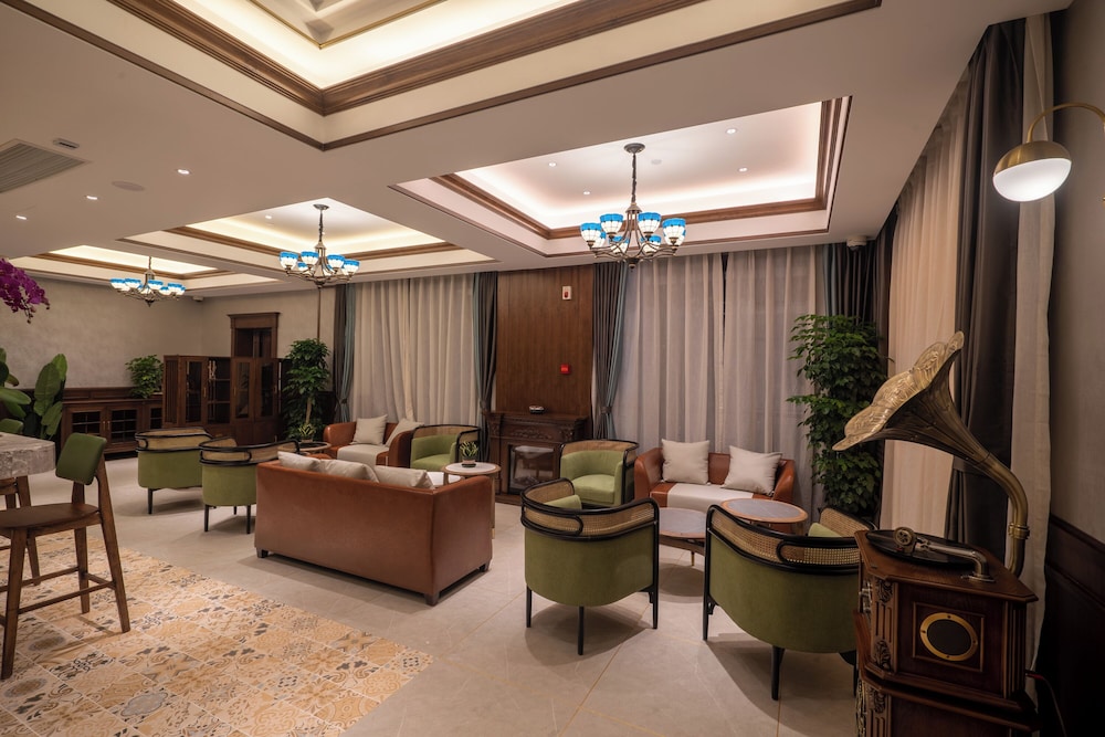 Nostalgia Hotel (Shanghai Fudan University) 35/50