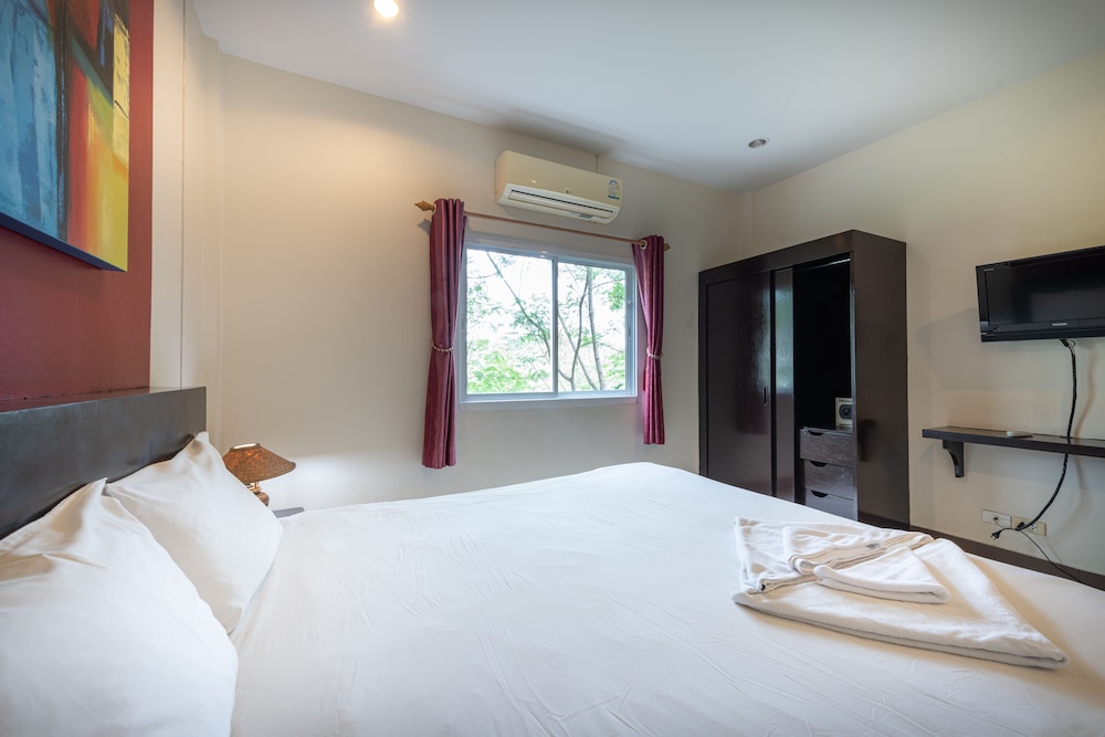 Baan Yuyen Karon Guesthouse 47/76