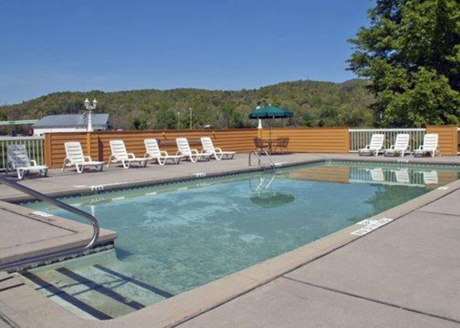 Quality Inn Andrews, NC 27/47