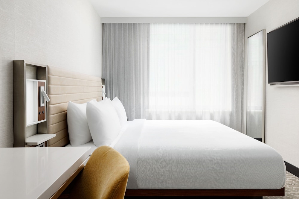 SpringHill Suites New York Manhattan/Times Square South 14/38