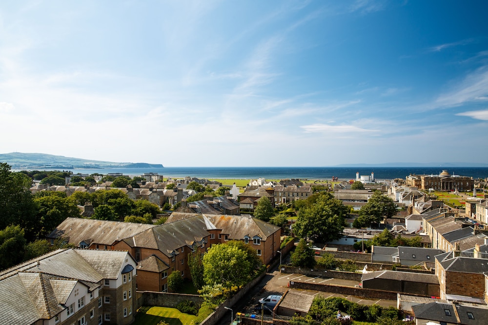 Mercure Ayr Hotel 48/49