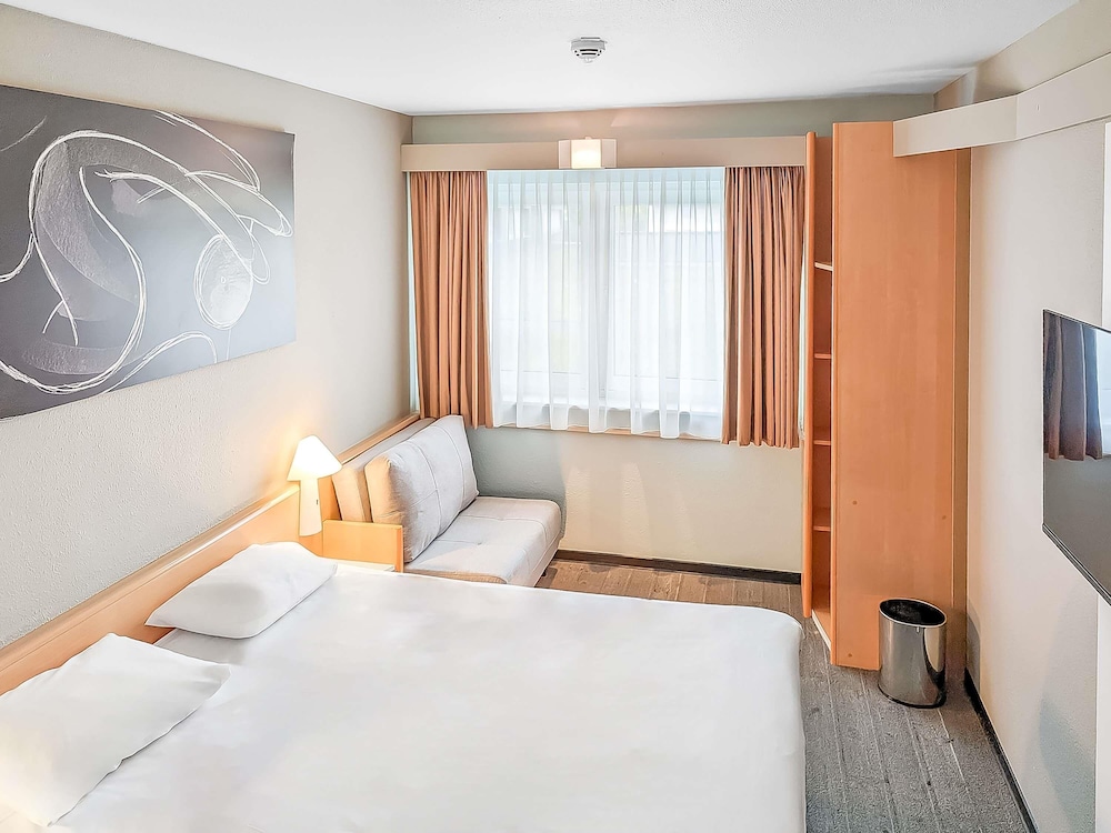 ibis Luebeck City 15/57