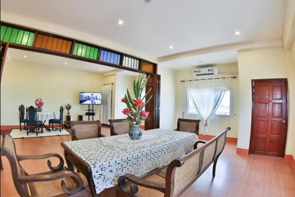 Maesai Orchid Hotel 30/37