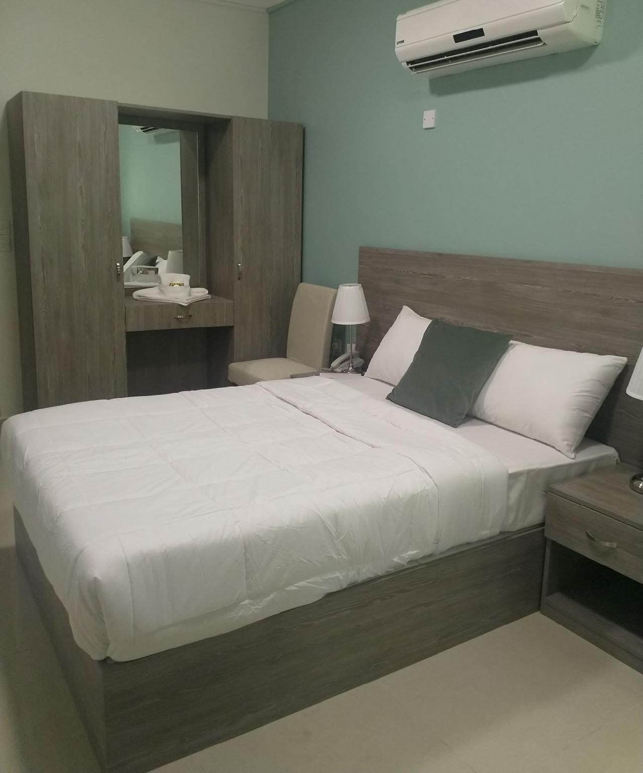 Room, Single