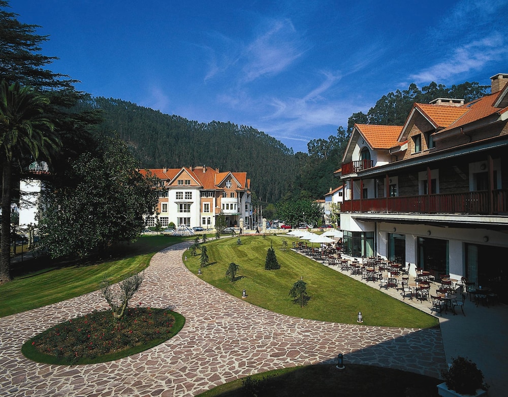 Gran Hotel Balneario Puente Viesgo 23/32
