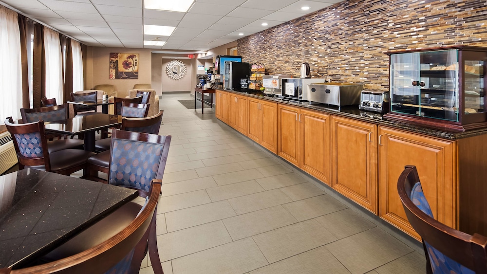 Best Western Adena Inn 26/38