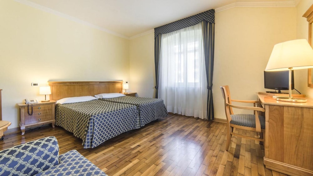 Hotel Ville Bianchi 12/48