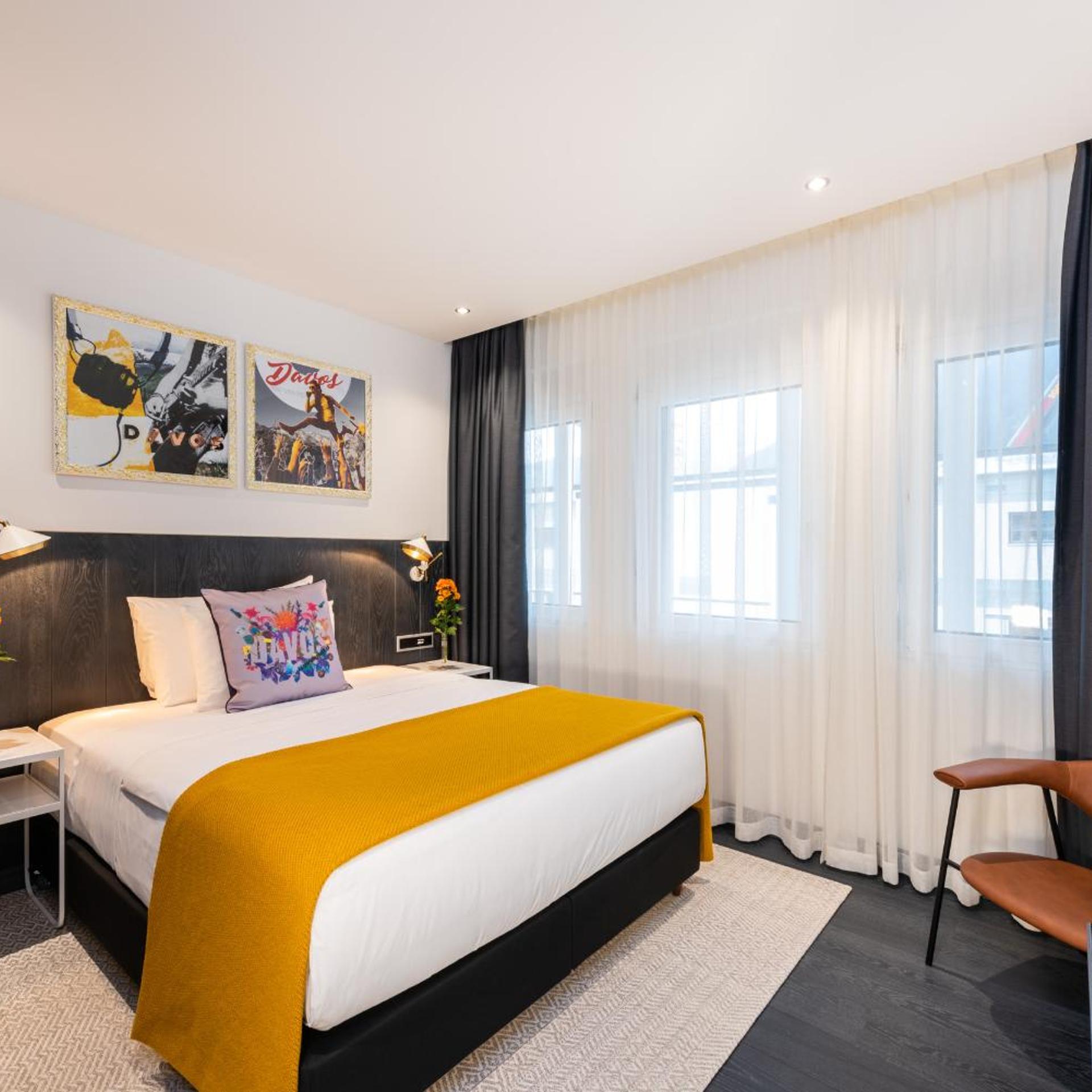 Platinum, Studio, Suite, King Bed