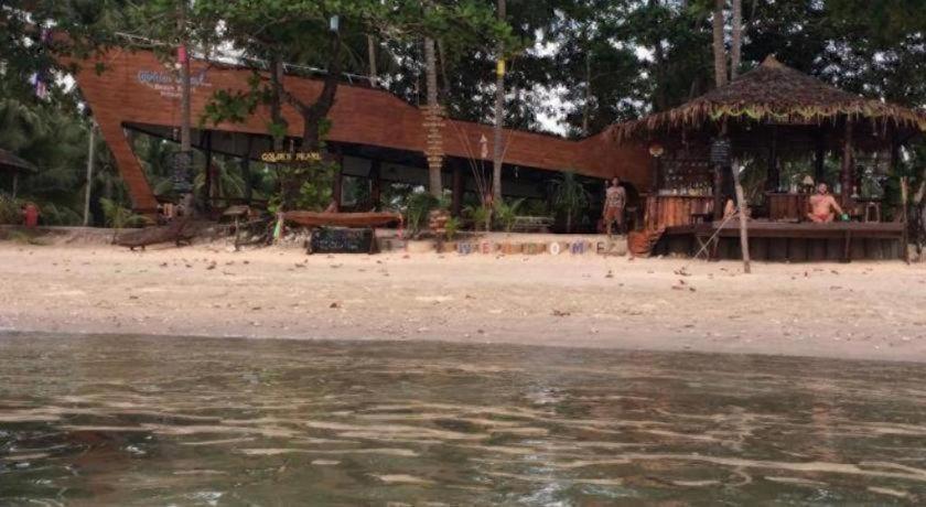 Golden Pearl Beach Resort 47/53