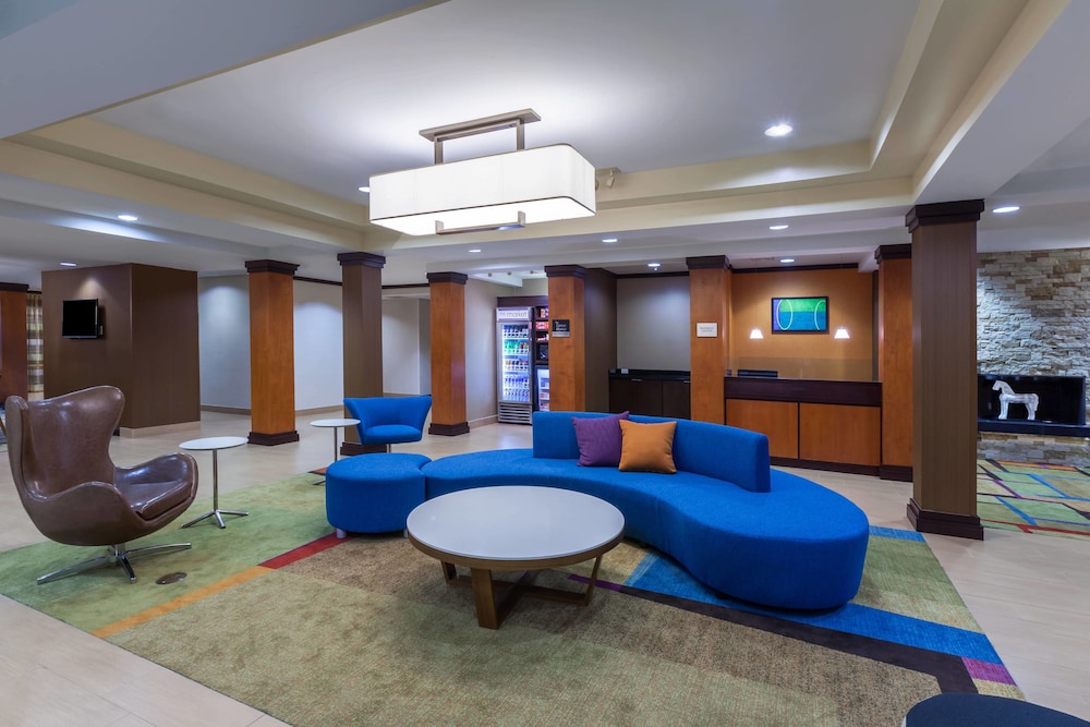 Fairfield Inn and Suites Rogers 35/56