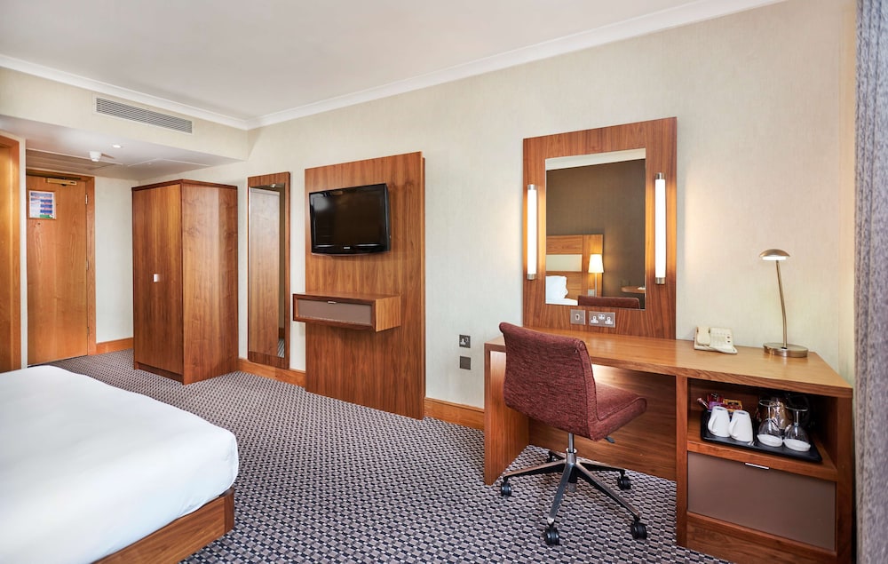 DOUBLETREE BY HILTON COVENTRY 33/36