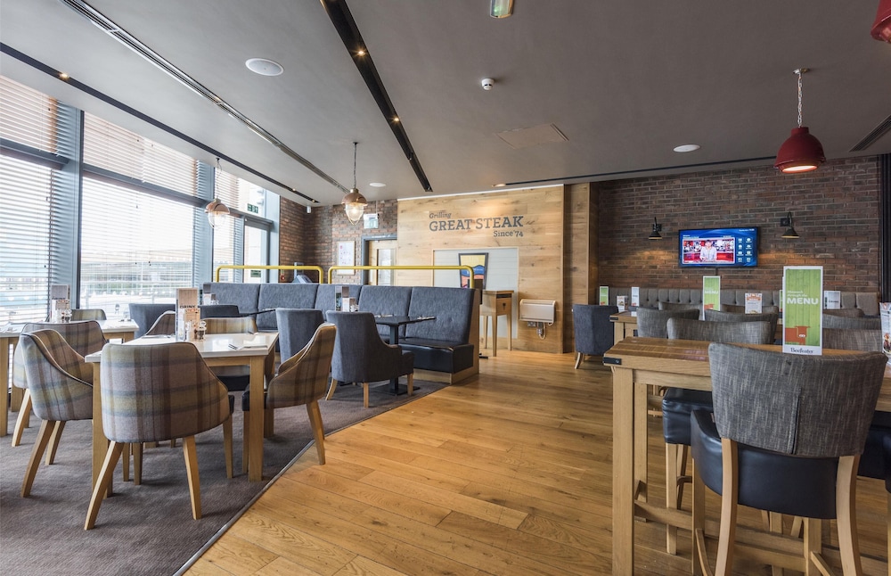 Premier Inn Birmingham South Longbridge 26/38