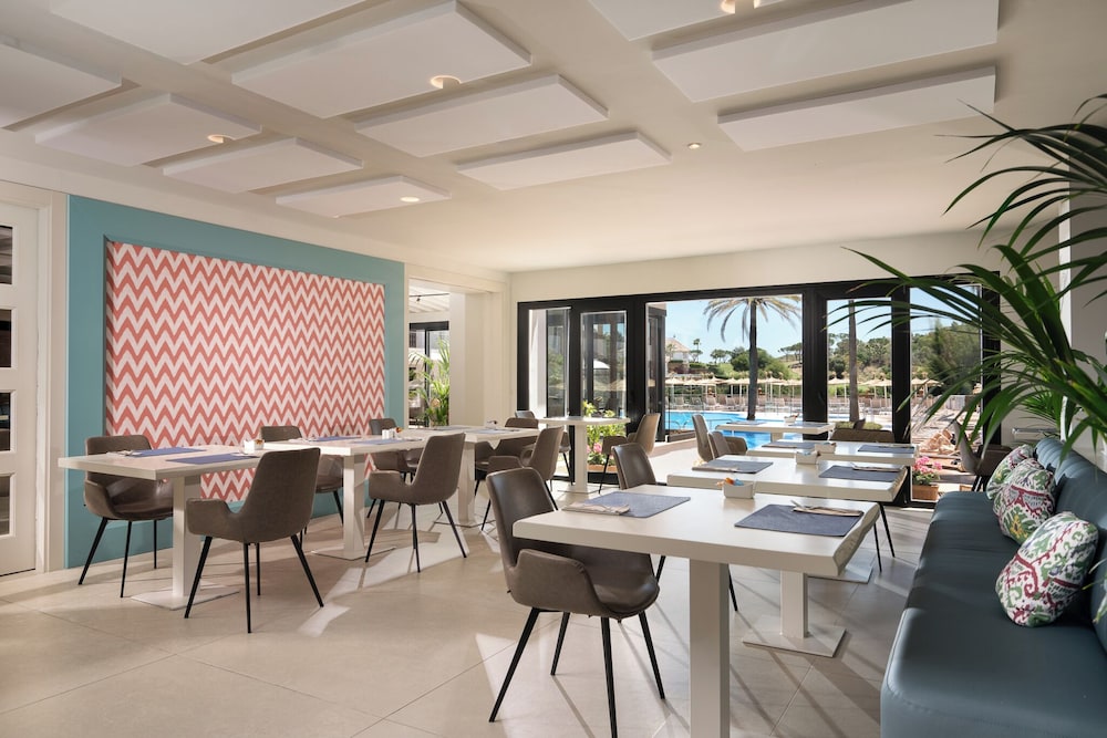 La Cala Resort 53/73