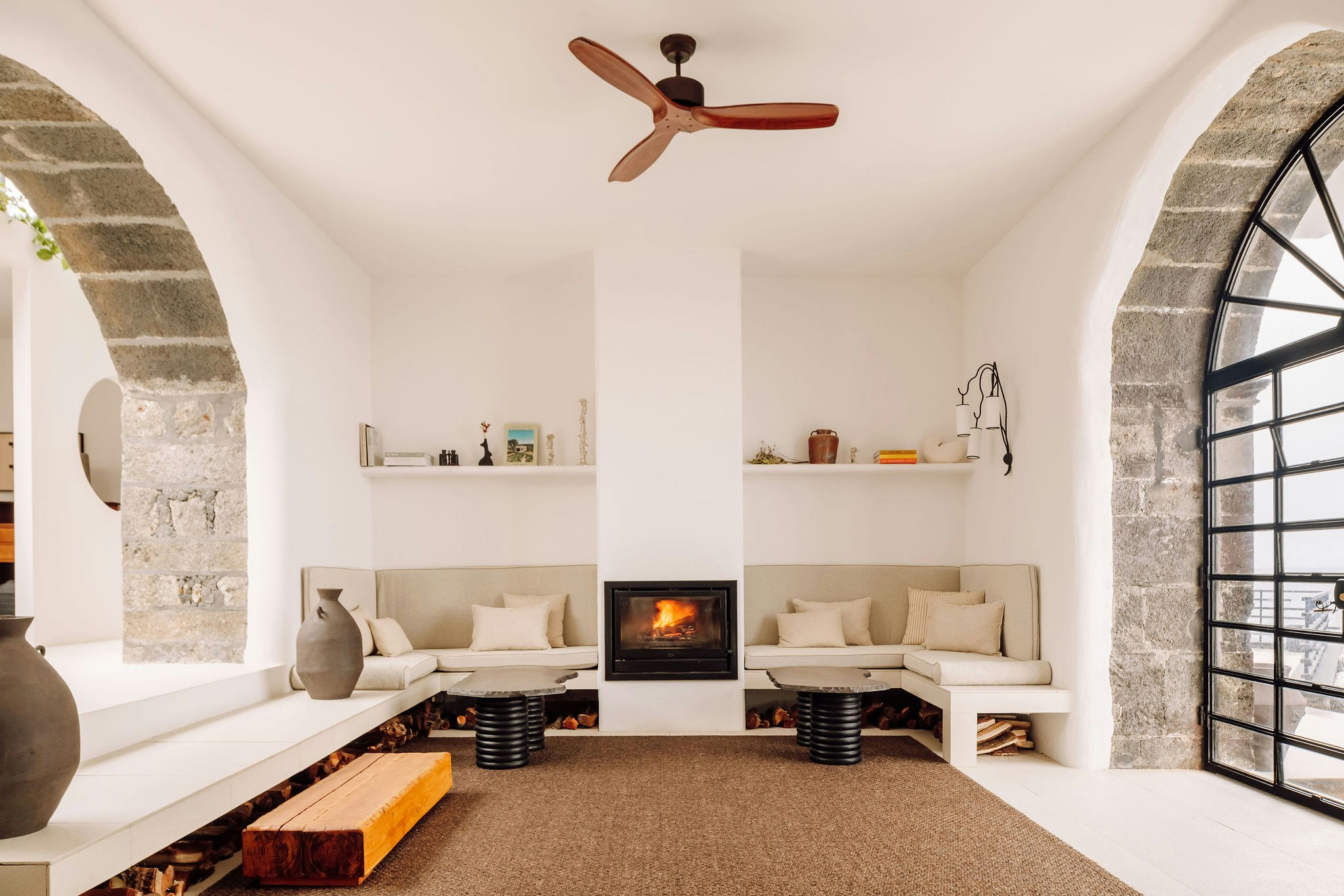 White Exclusive Suites And Villas 25/38