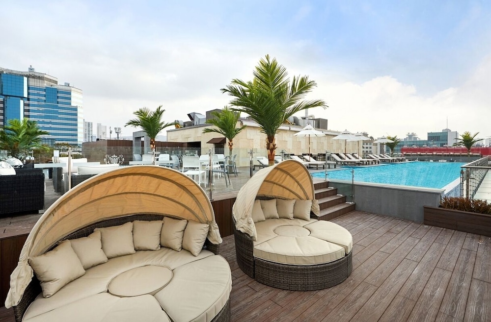 Hotel Skypark Central Seoul Pangyo 62/65