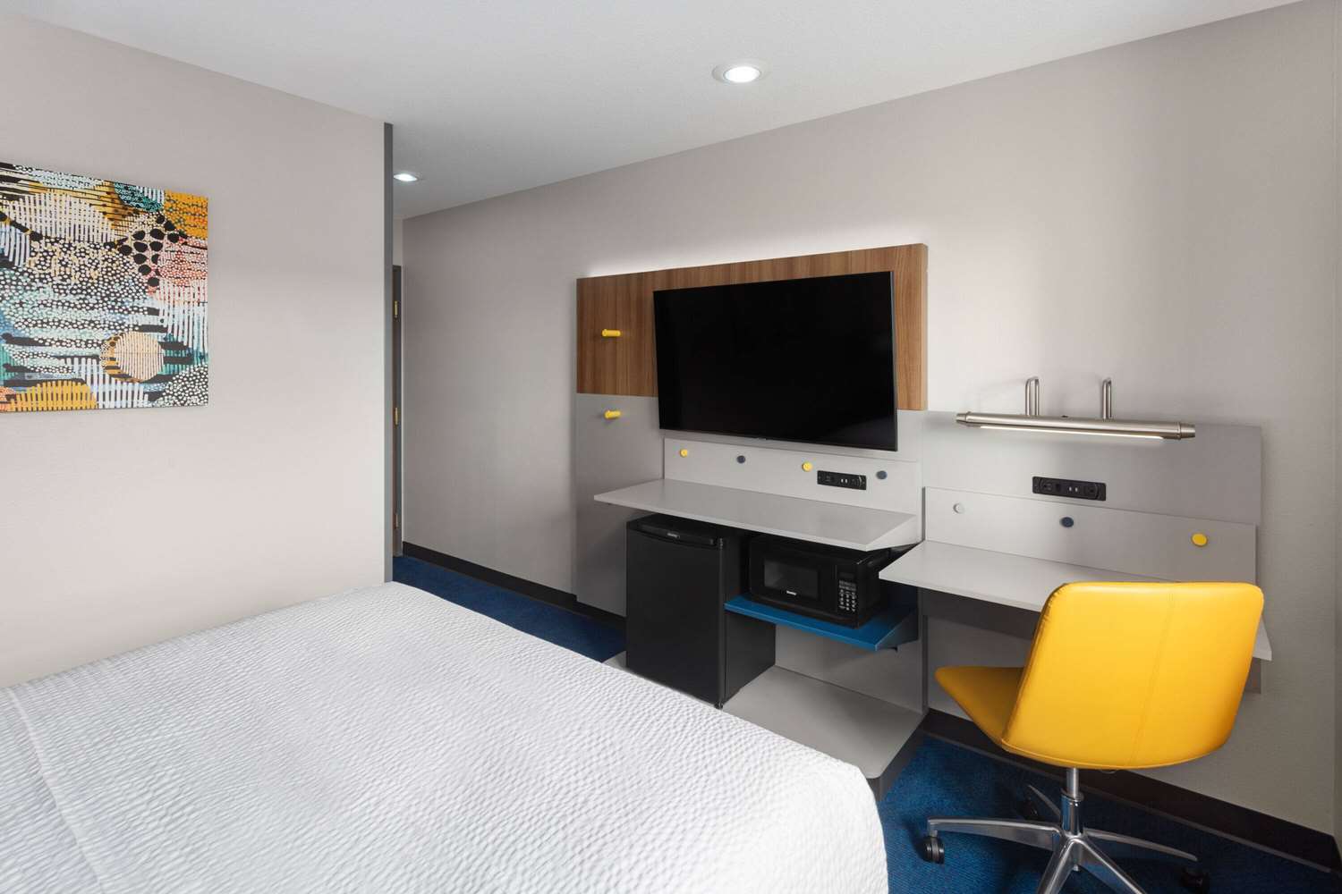 Microtel Inn Suites by Wyndham Rapid City 38/48